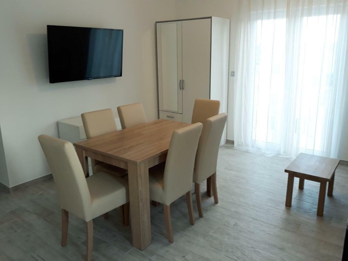 Apartmani Vinko 波尔 外观 照片